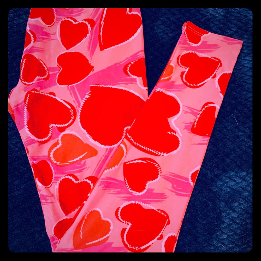 LuLaRoe Valentines One Size Leggings